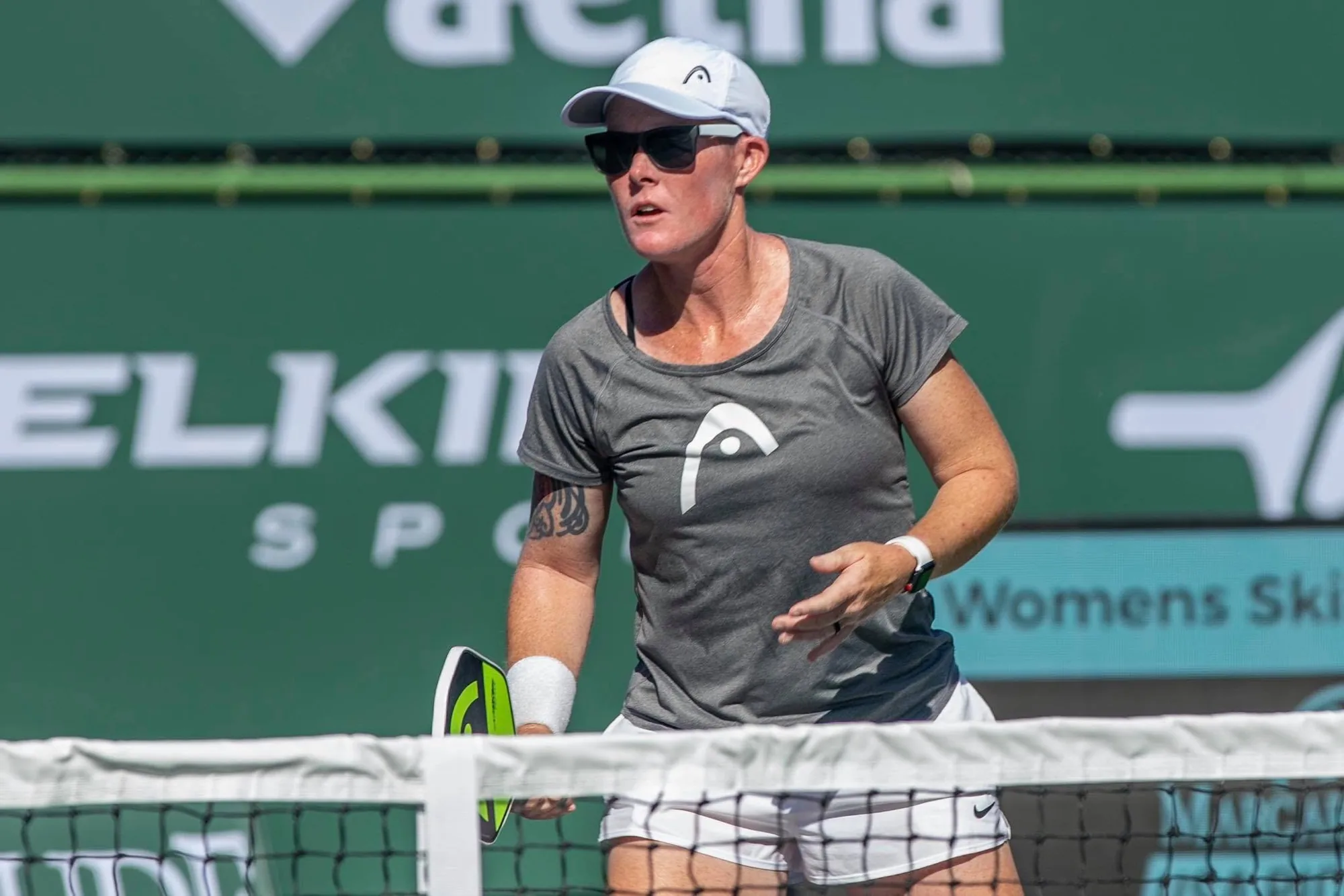 Sarah Ansboury on court