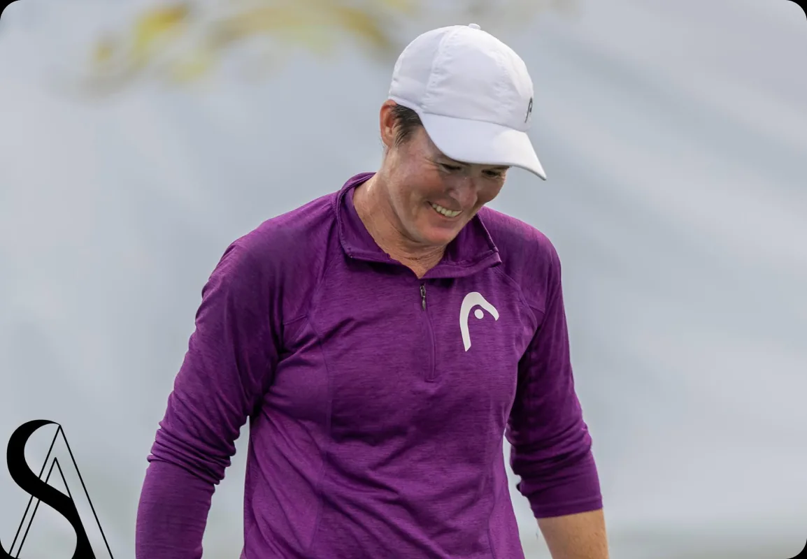 Sarah Ansboury between points